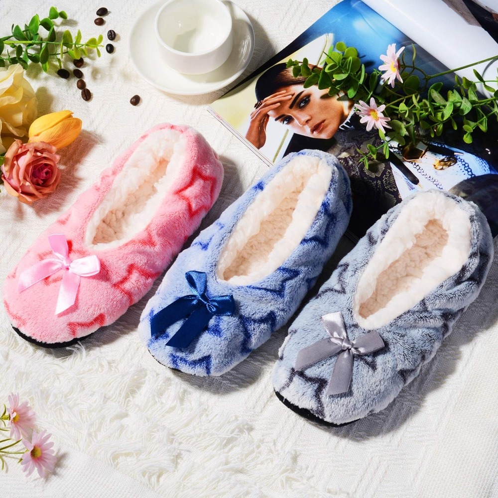 Women's Plush Star Slippers 3-Pack Bow Accent Size 7 New With Tags - Picture 2 of 5